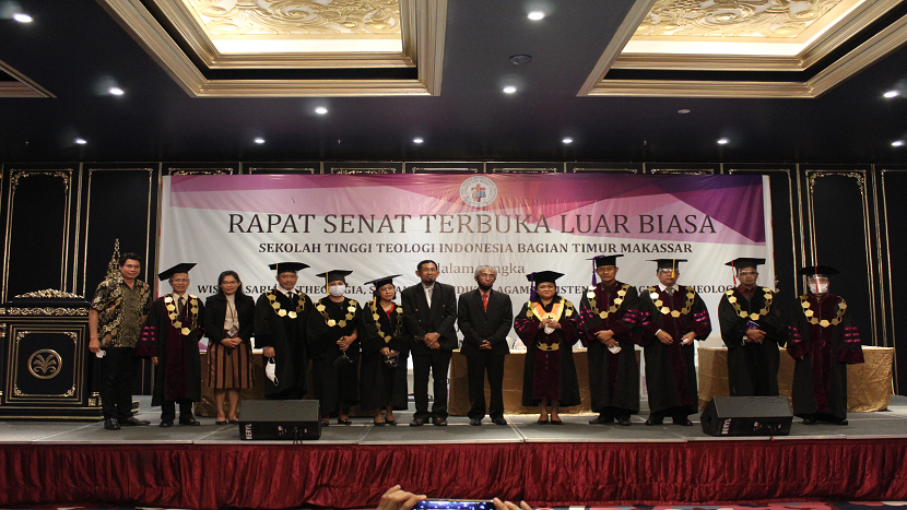 Rapat Senat Terbuka Luar Biasa STT INTIM Makassar & Perayaan Syukur Dies Natalis Ke-72